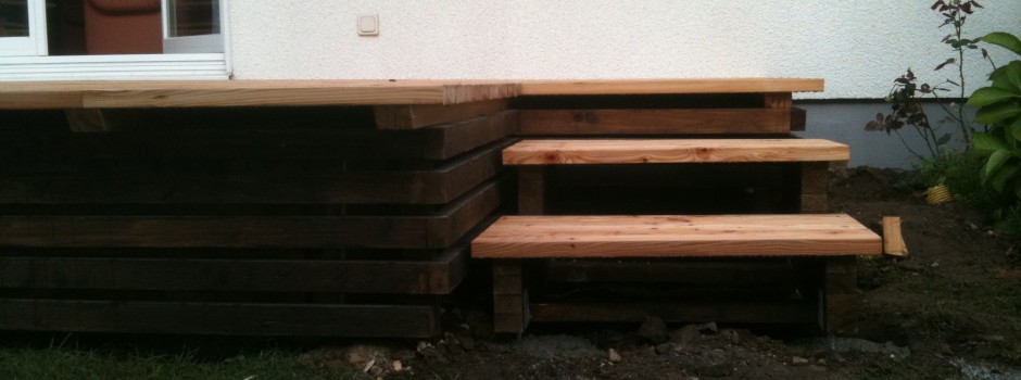 Holzterrasse für den Garten von planwerkholz- Zimmerei in Dresden